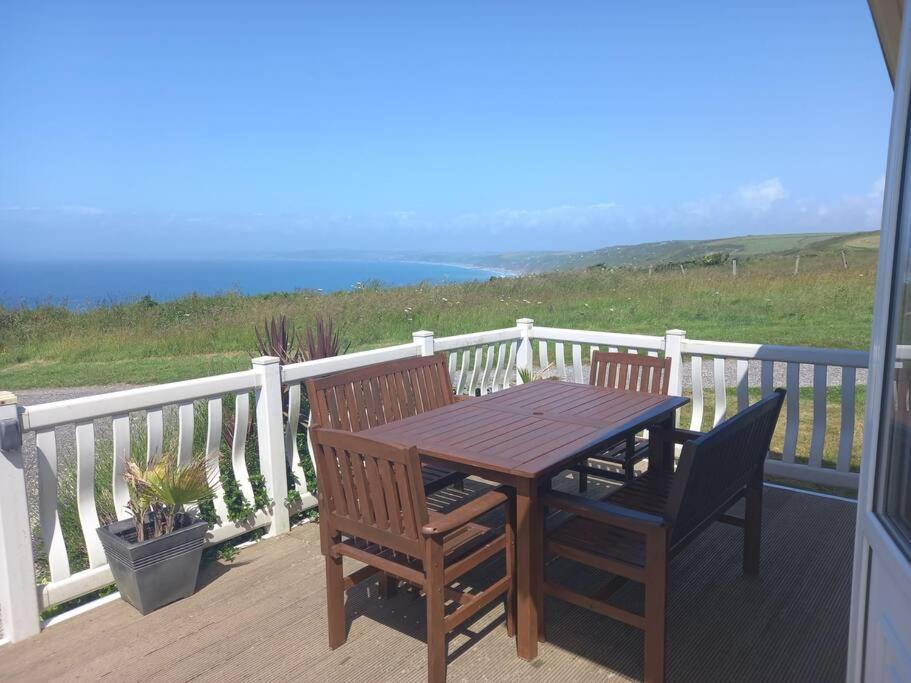 Bay View - Fantastic Views Of Whitsand Bay *