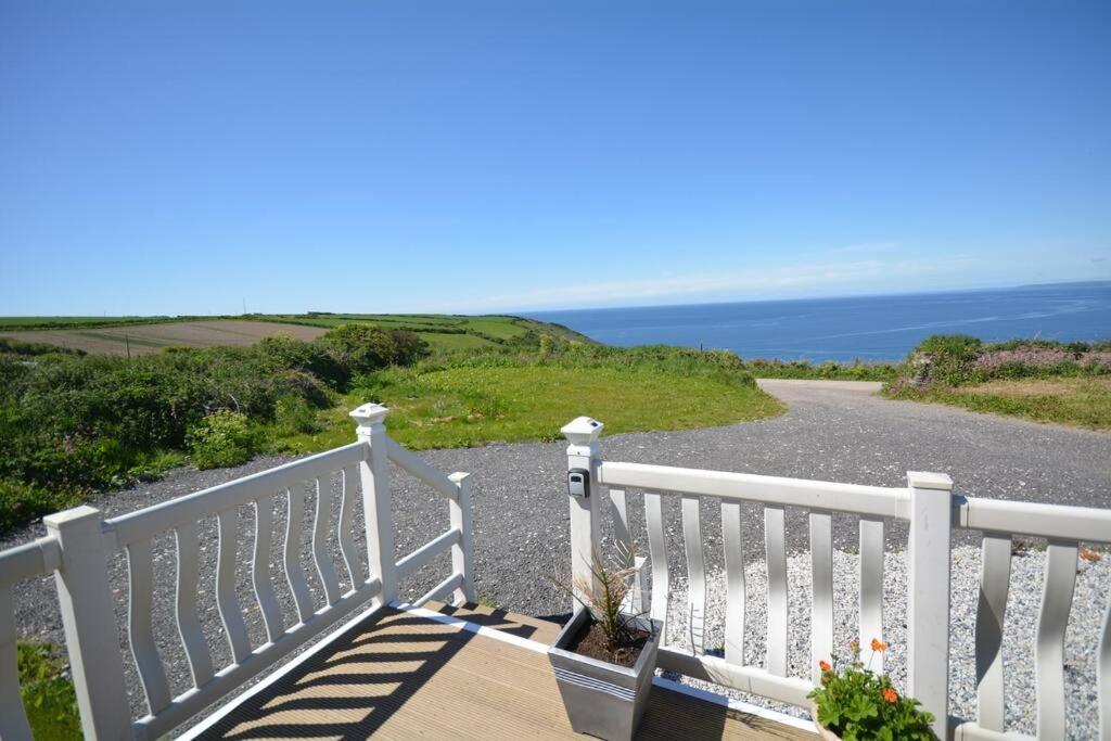 Bay View - Fantastic Views Of Whitsand Bay *